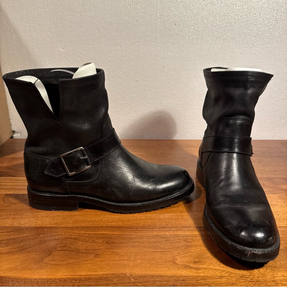 Frye Natalie Engineer Short Ankle Boots Womens Size 7 Black Leather